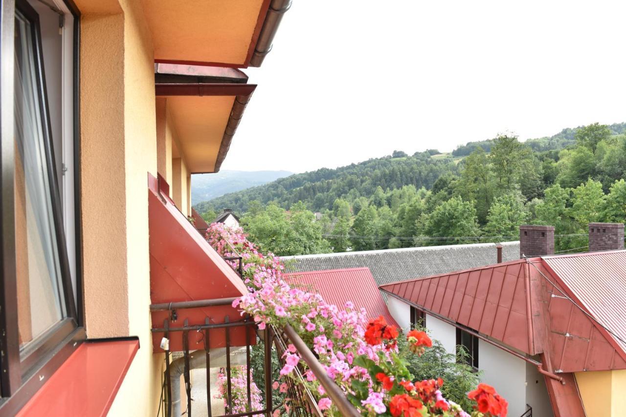 Osrodek Wypoczynkowy Jasiek Ochotnica Dolna Bagian luar foto